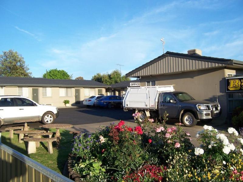 South Tamworth Motor Inn Exteriör bild