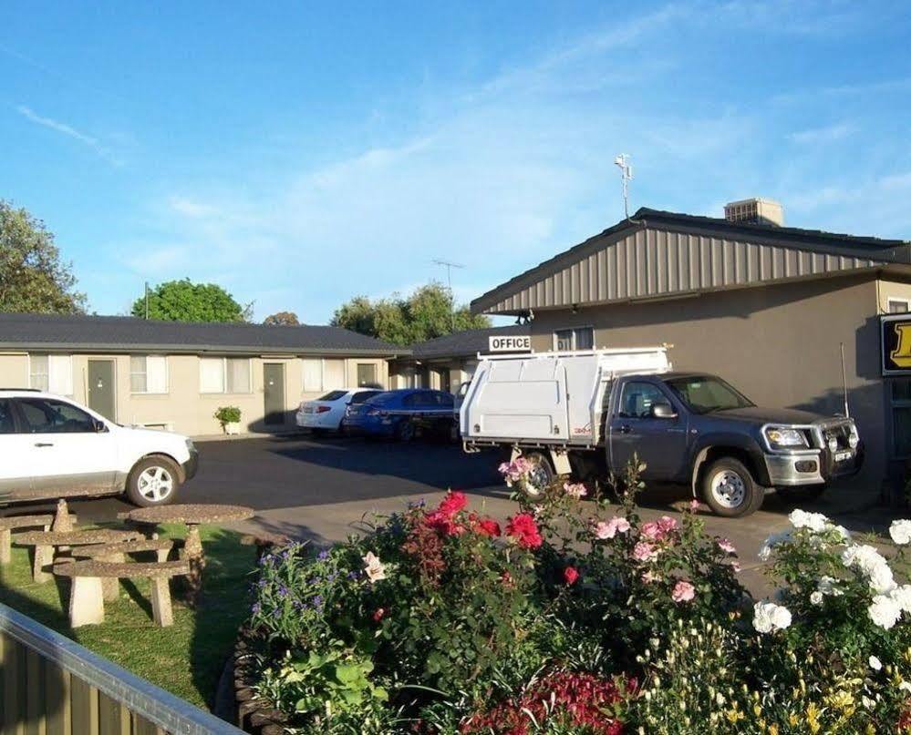 South Tamworth Motor Inn Exteriör bild