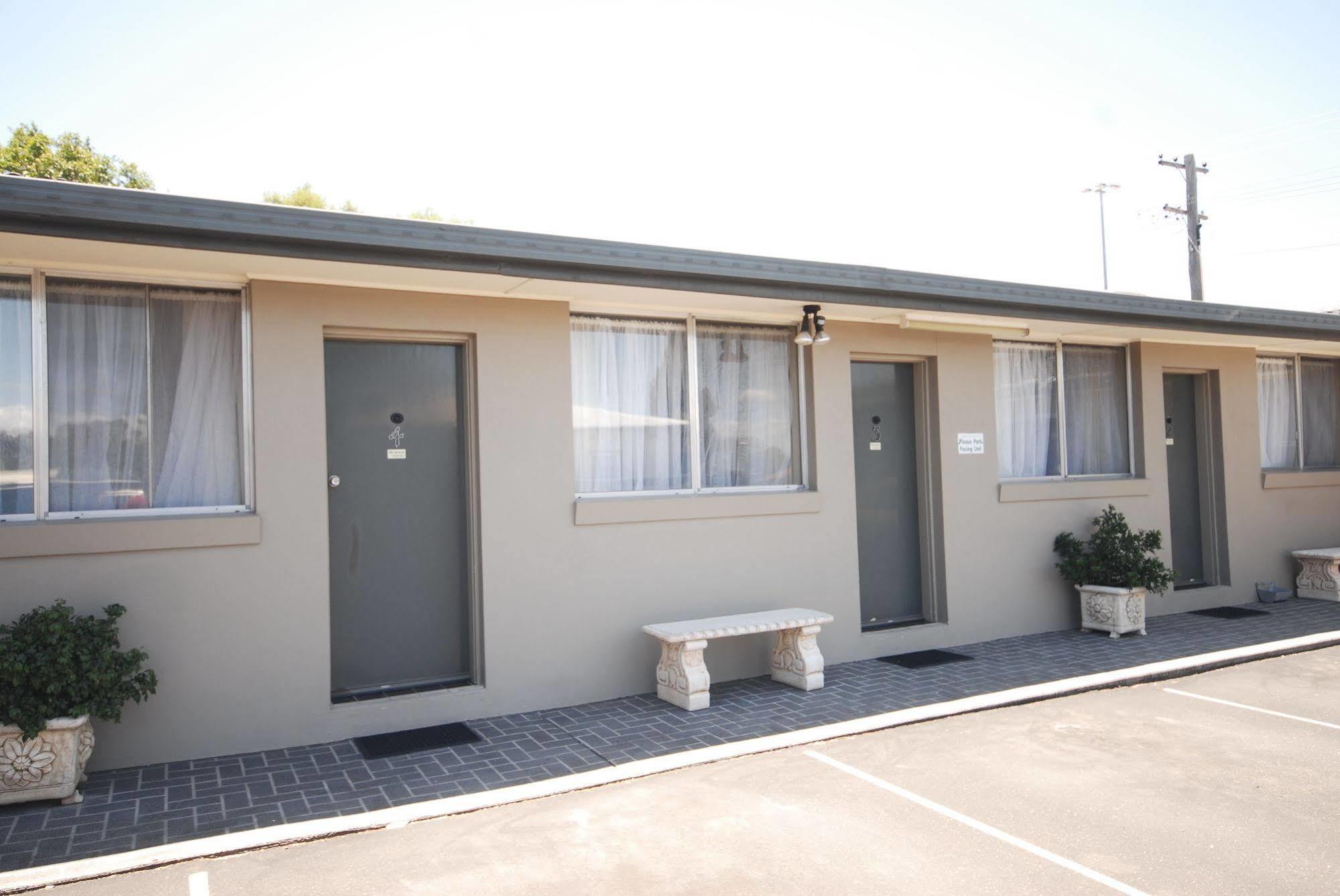 South Tamworth Motor Inn Exteriör bild