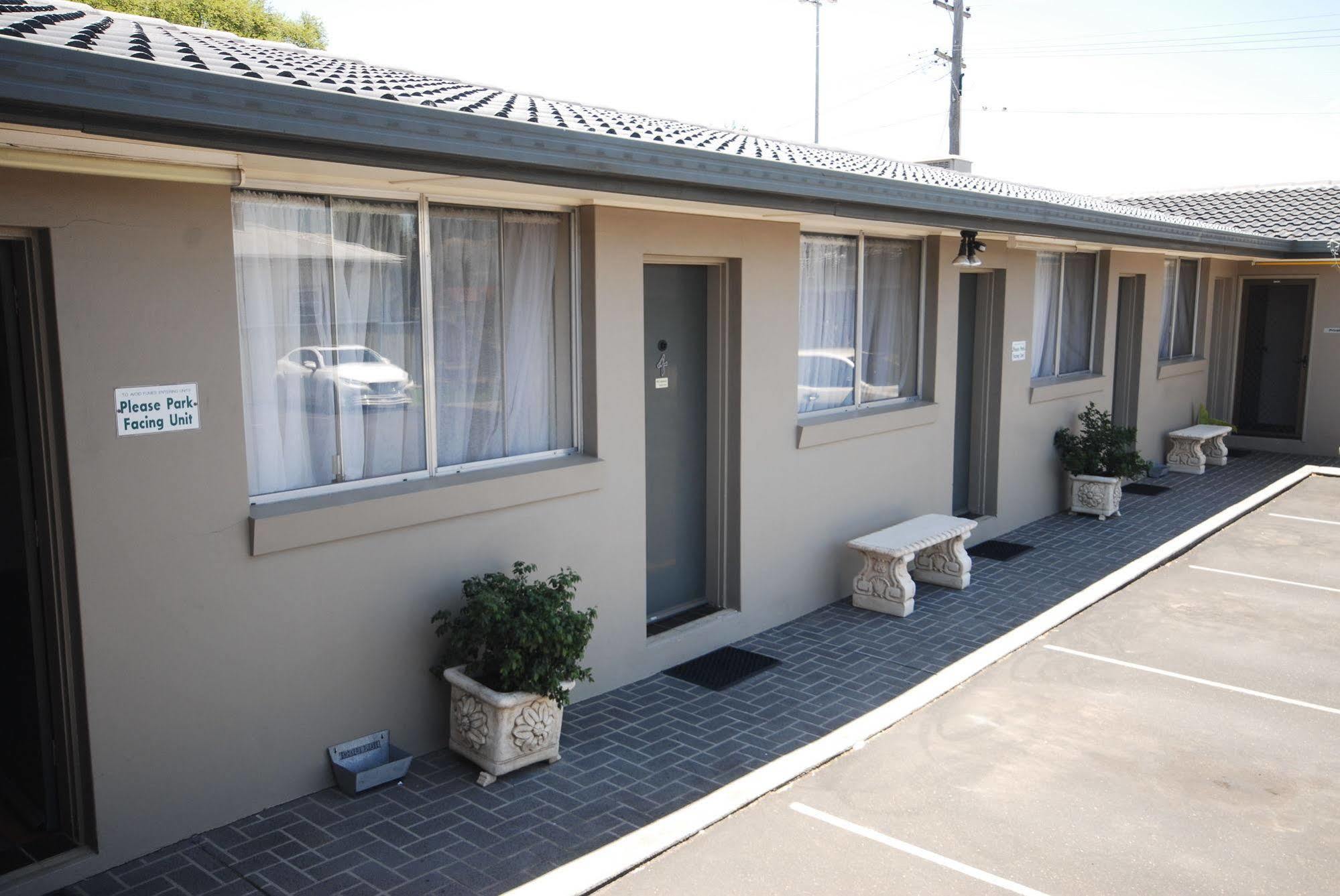 South Tamworth Motor Inn Exteriör bild